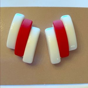 🩸vintage Avon spectator earrings🩸